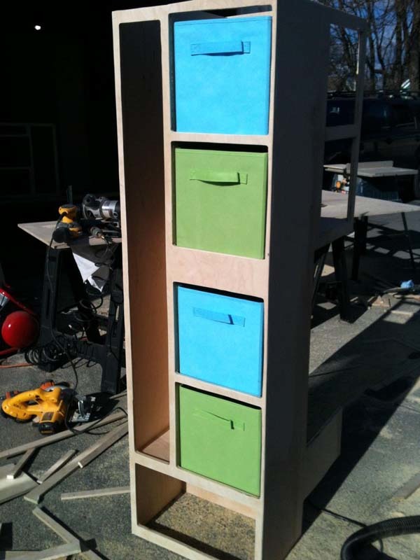 Removable drawers? Cute and functional.